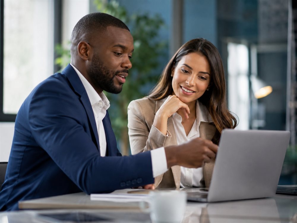 A specialist helping a business choose the right CRM